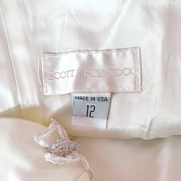 Elegant White Floral Prom Gown - Picture 6 of 6